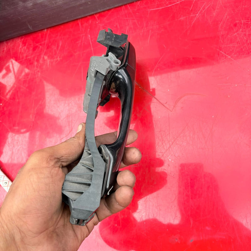 Volvo C30 2008 Front Left Outer Handle, RH-30784203