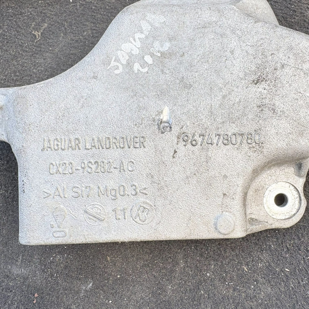 JAGUAR XF X250 2011-2015 2.2D DIESEL ENGINE MOUNTING BRACKET 9674780780