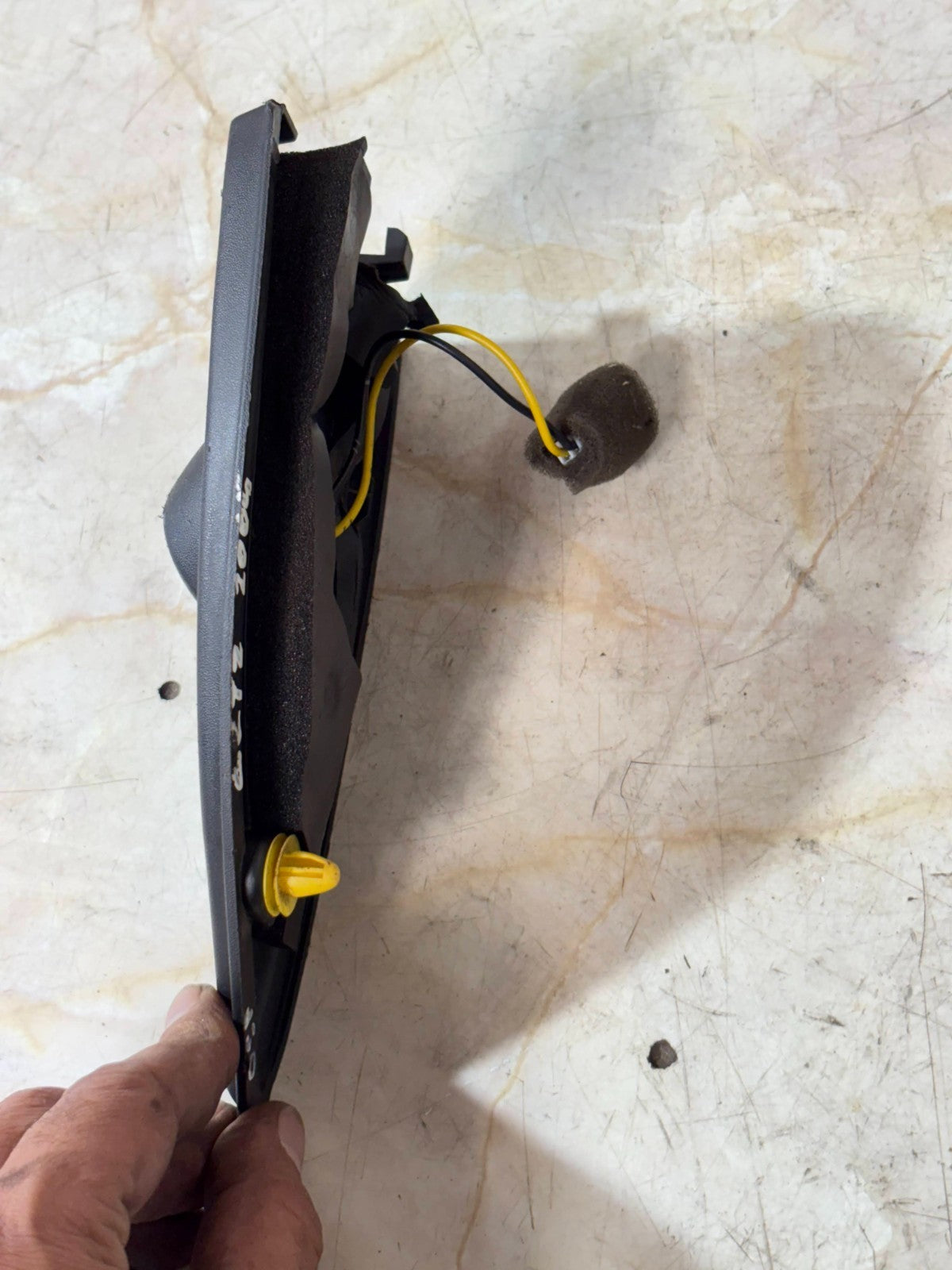 Hyundai Getz 2004 front right door speaker tweeter 87661-1C020
