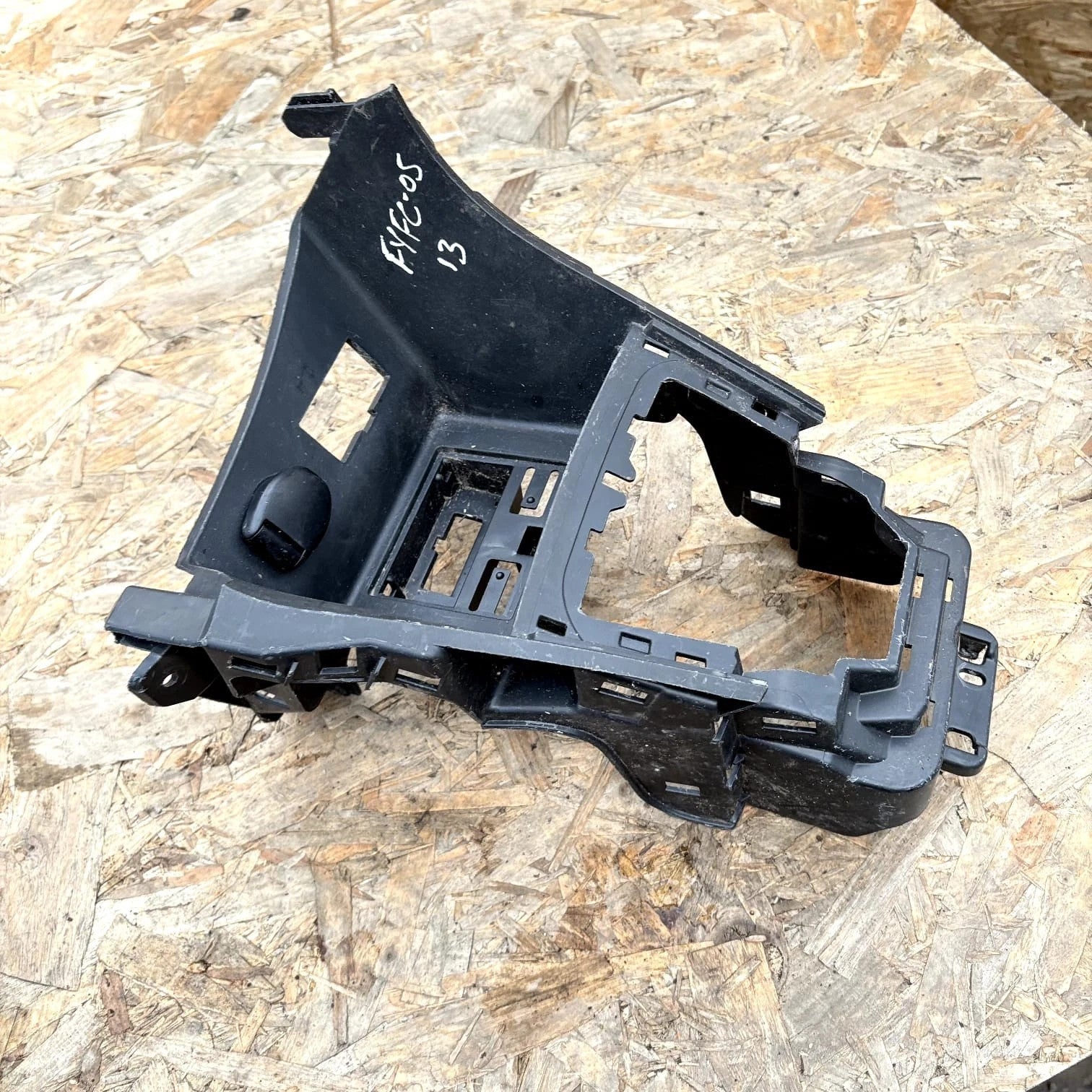 Renault Clio MK4 2012-2019 Centre Console Tunnel Middle Trim Cover 969107884R