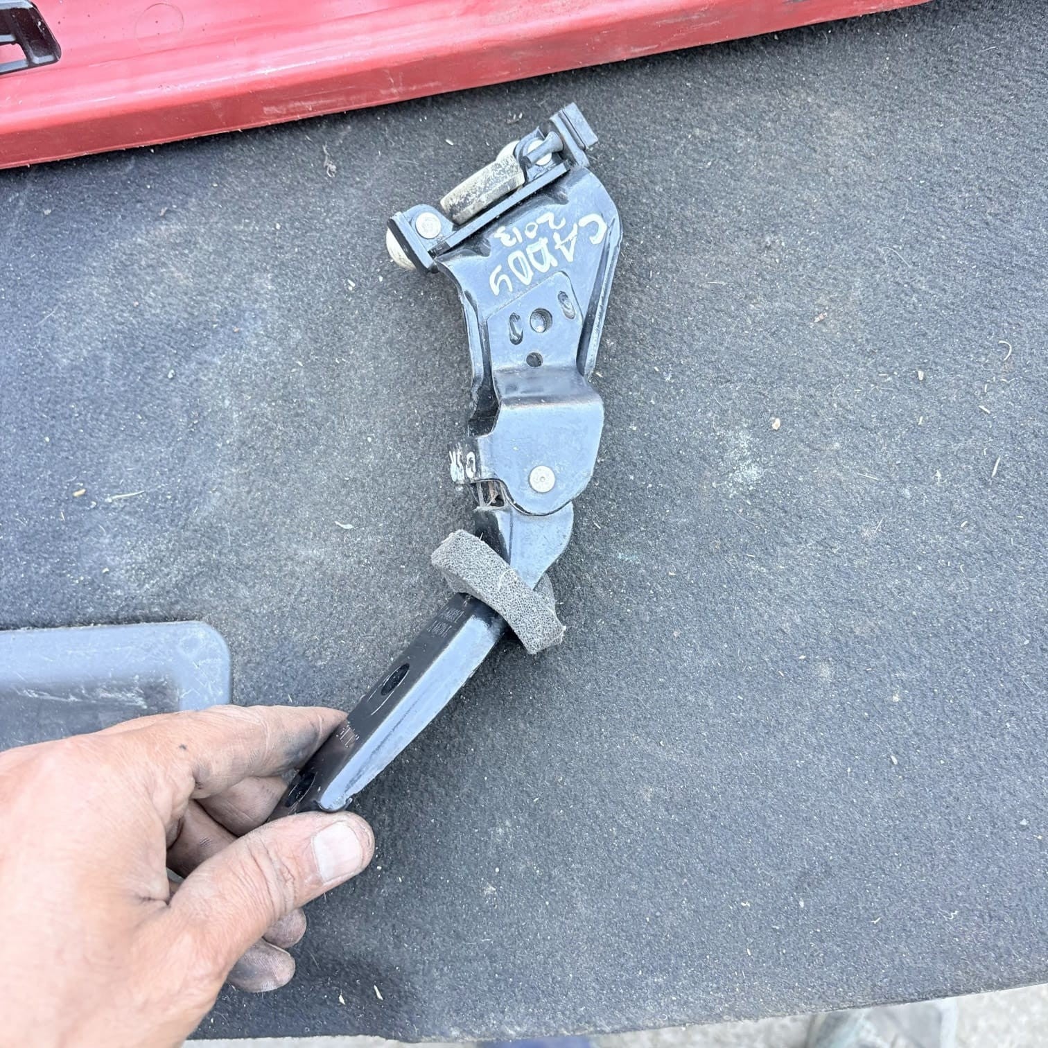 VW Caddy 2013 Driver Rear Sliding Door Top Roller Guide 2K0843435B
