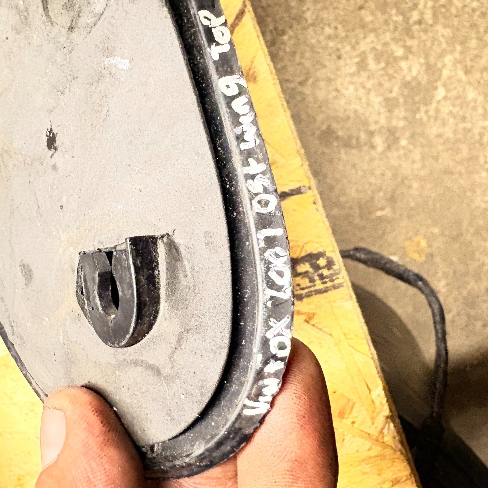 VOLKSWAGON Fox 2005-2012 Right Front Top Wing