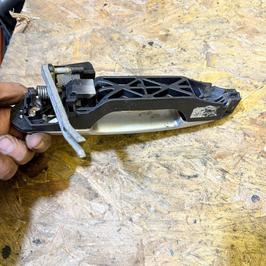 Toyota Corolla Left Passenger Rear Outer Door Handle 2004-2009