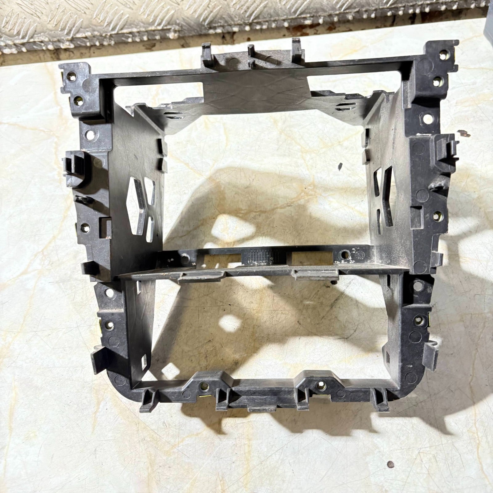 VW Golf Mk5 Mk6 Jetta Caddy 2004-2015 Radio Stereo Mount Bracket Cage 1K0858005C