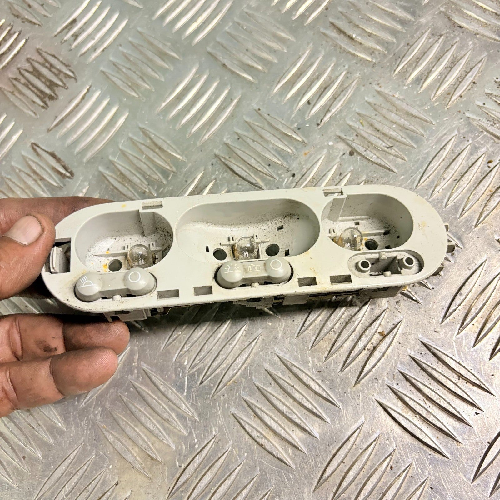 Nissan Micra 2008 Centre Interior Light
