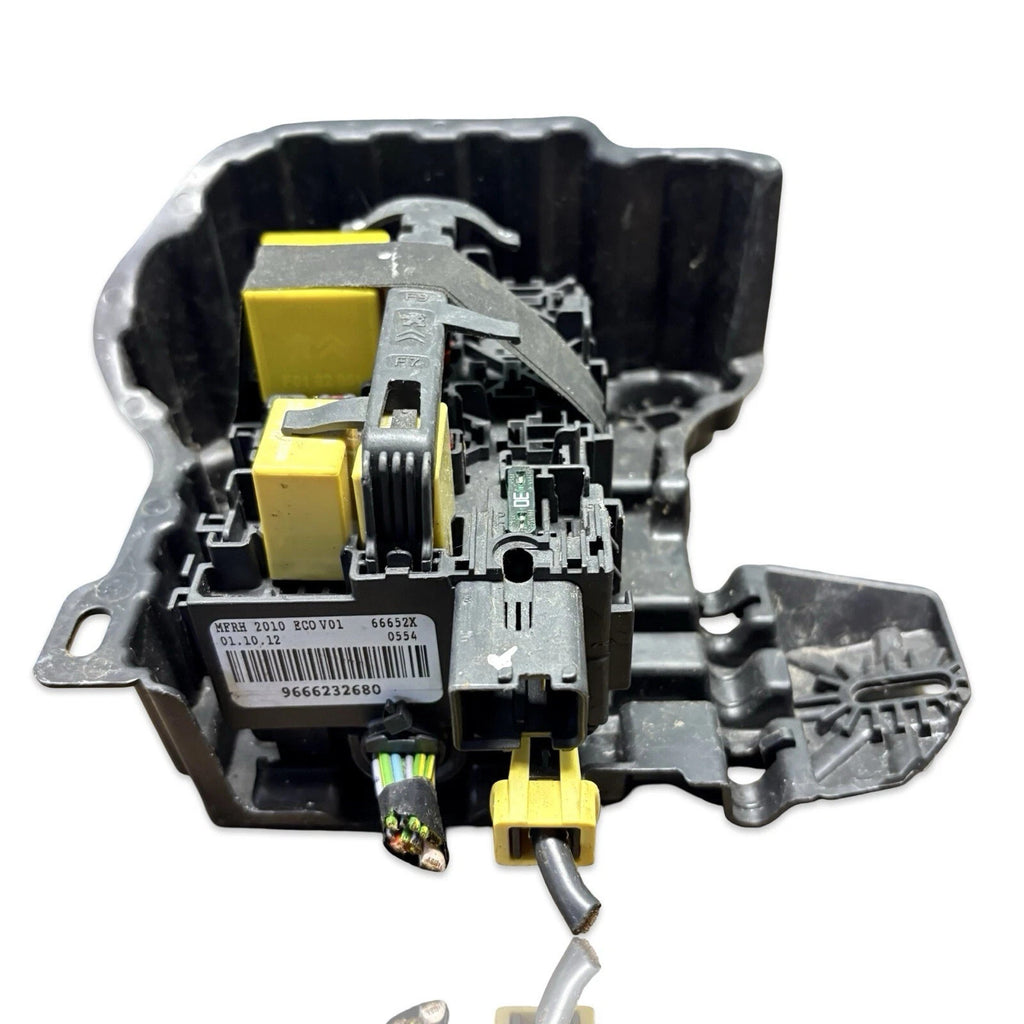 PEUGEOT 208 MK1 FUSE RELAY BOX 1.4HDI 9666232680 2012-2019