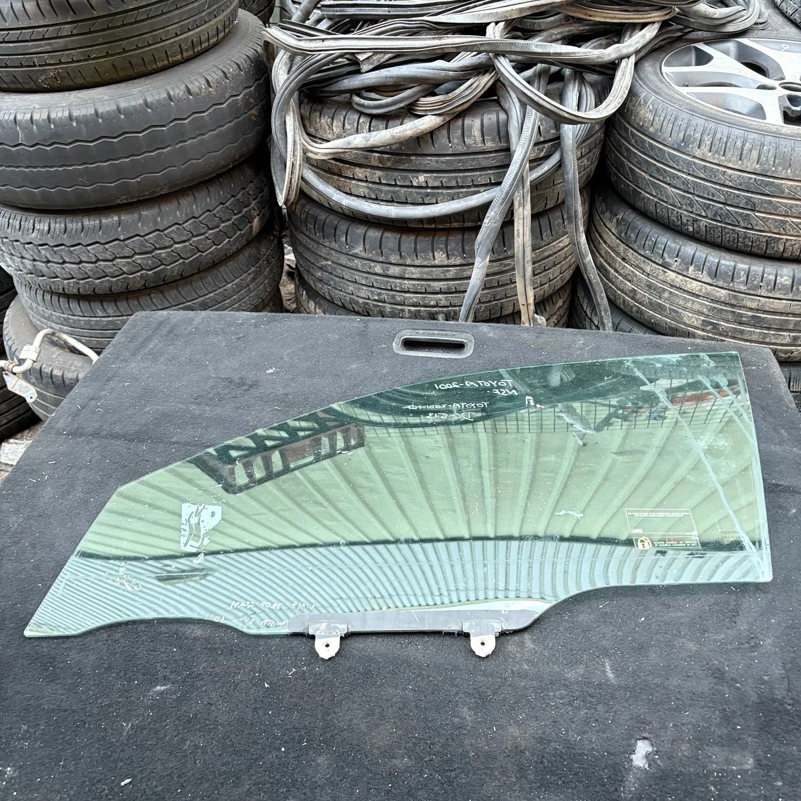 Toyota Avensis 1997-03 Front Left Passenger Door Window Glass D4D T22 43R-00050