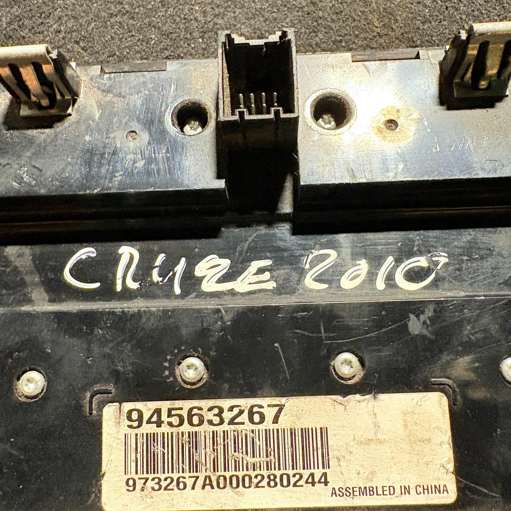 Chevrolet Cruze 2009-2012 CD Radio Control Switch 94563267