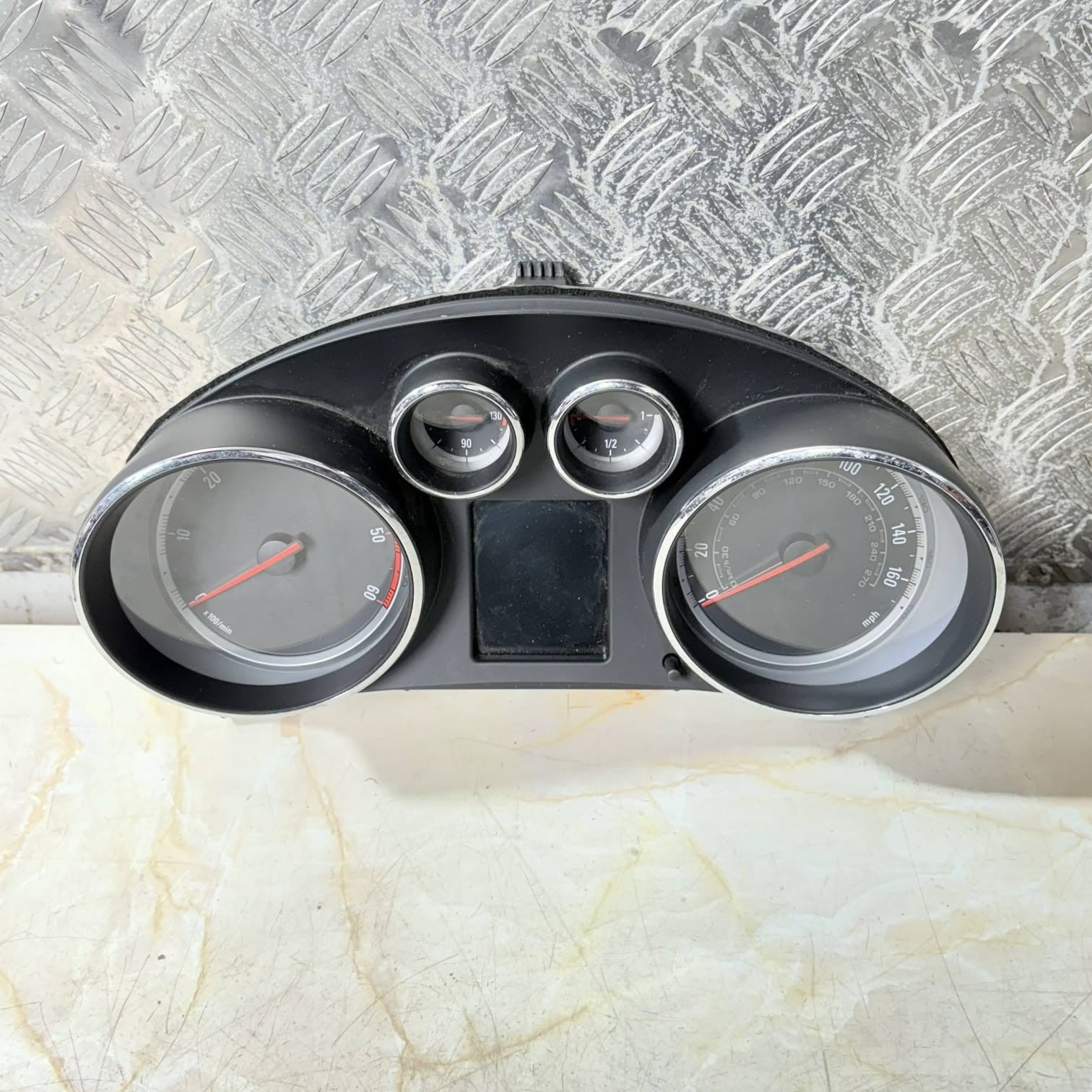3659039260 INSTRUMENT PANEL/ABDZ/SWA7F1/2119578 FOR OPEL INSIGNIA A G09-2010