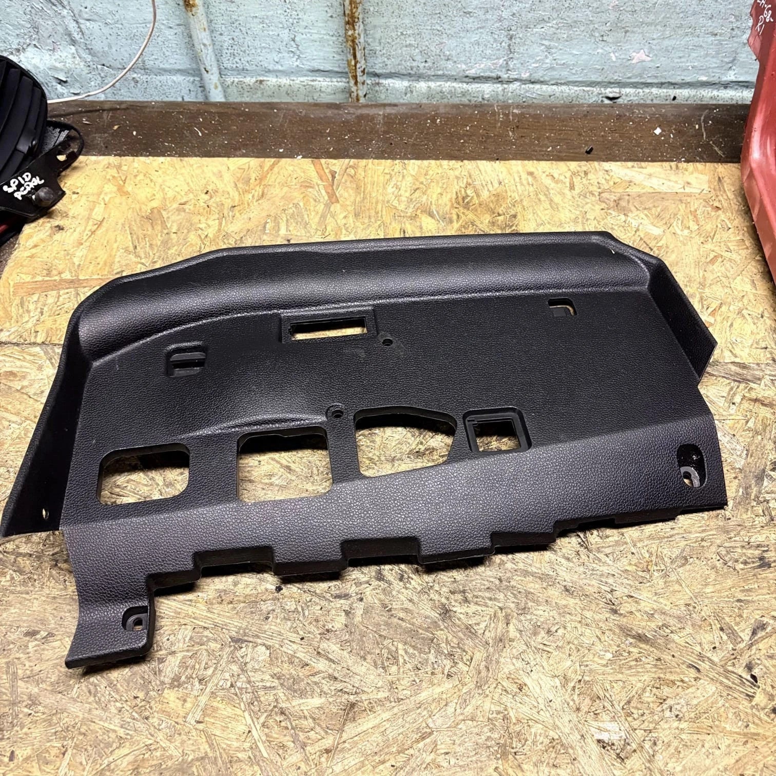BMW 1 Series E87 E81 03-10 Passenger Footwell Lower Trim Panel Black 51456969532