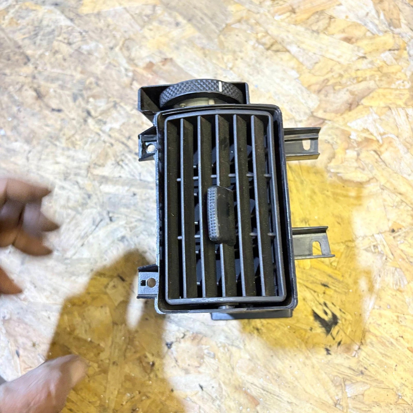 Ford Transit Connect Tourneo Connect Mk1 2002-2012 Centre Dash Vent 2T1H19893AD