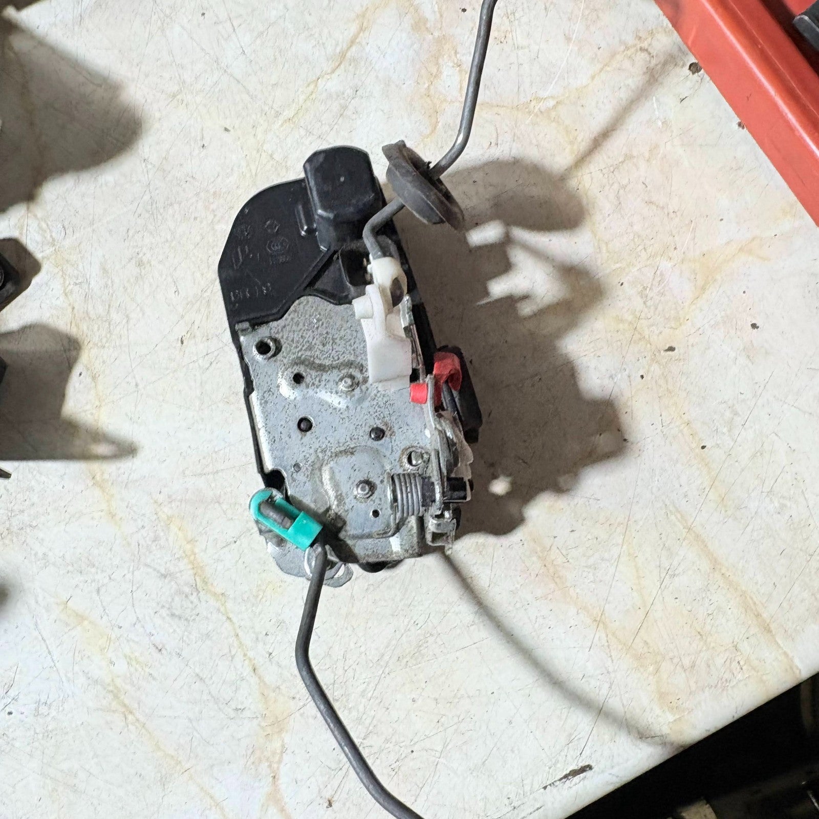 CHRYSLER PT CRUISER 2004-2008.DOOR LOCK MOTOR REAR DRIVER SIDE OFFSIDE