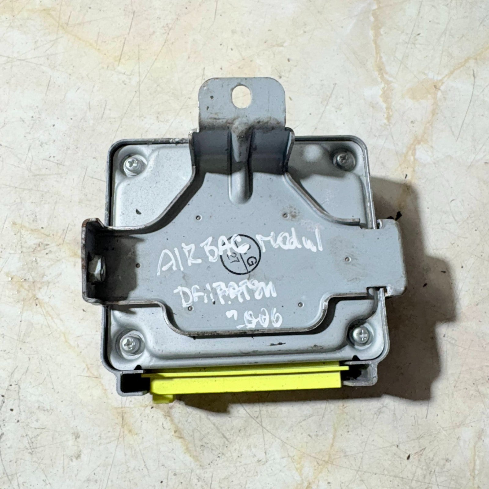 Daihatsu 2006 Airbag Control module 89170-87428
