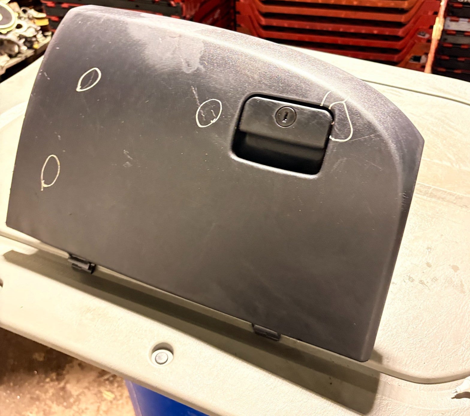 MITSUBISHI OUTLANDER 2007-2013 MK2 GLOVE BOX