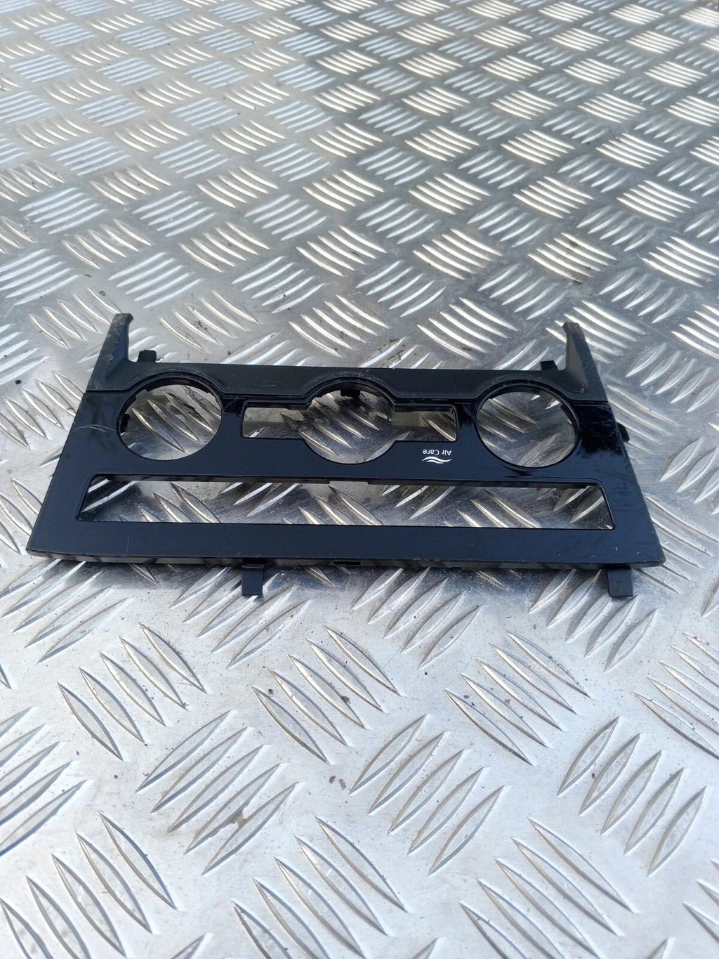 2021 SKODA KAROQ 1.5 TFSi AUTOMATIC - Heater Control Surround Trim 567820075B01