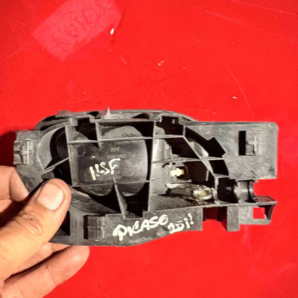 CITROEN Picasso 2011 DOOR HANDLE INTERIOR (N/S/F) 1905002