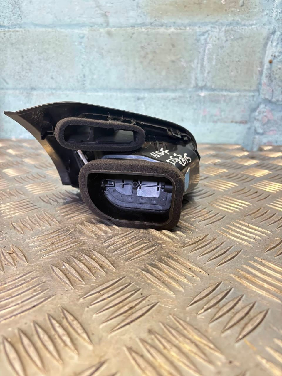 CITROEN DS3 AIR VENT DASH HEATER DASHBOARD A1092112 2015 NSF