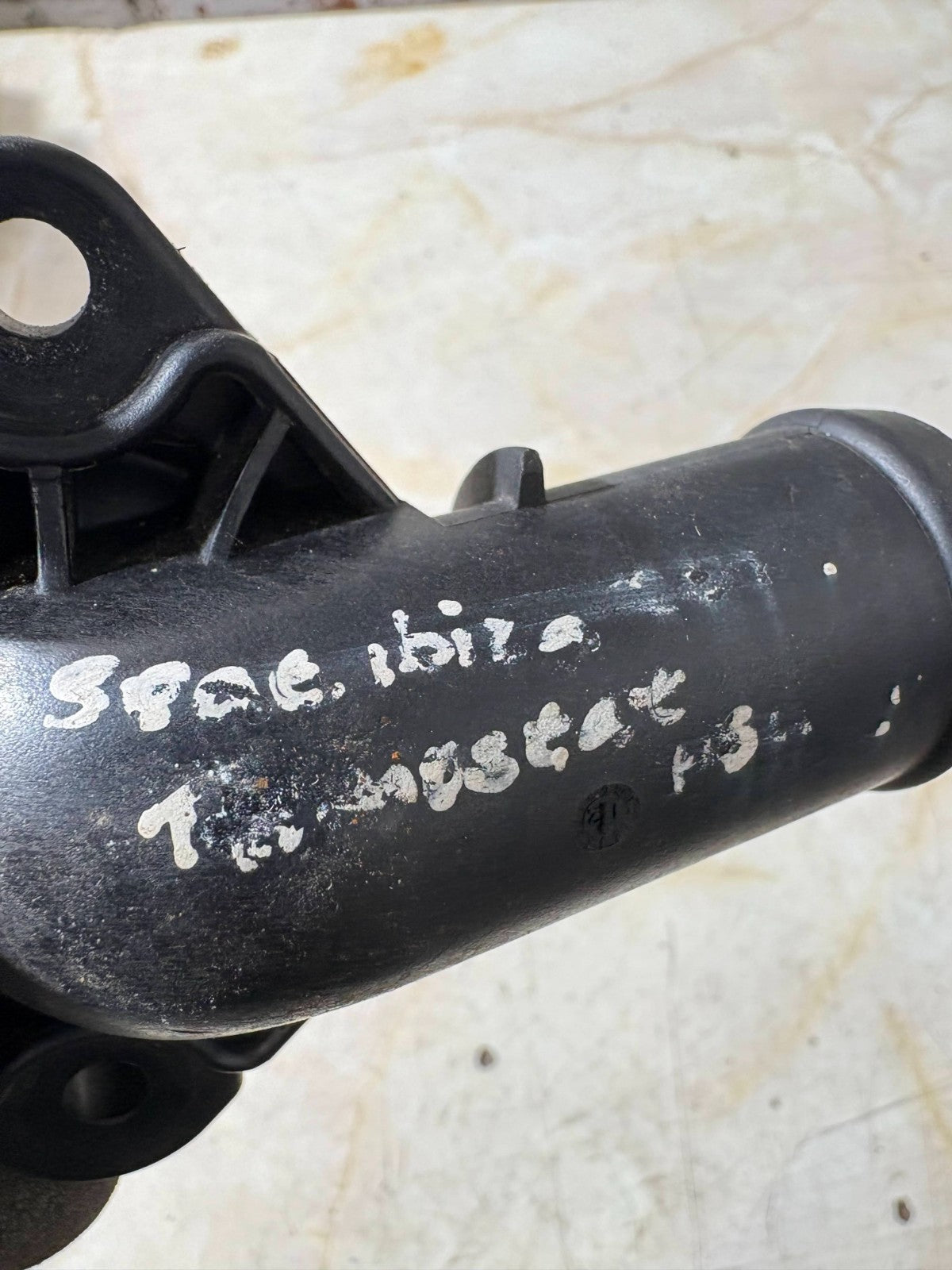 SEAT Ibiza Thermostat 032121121G