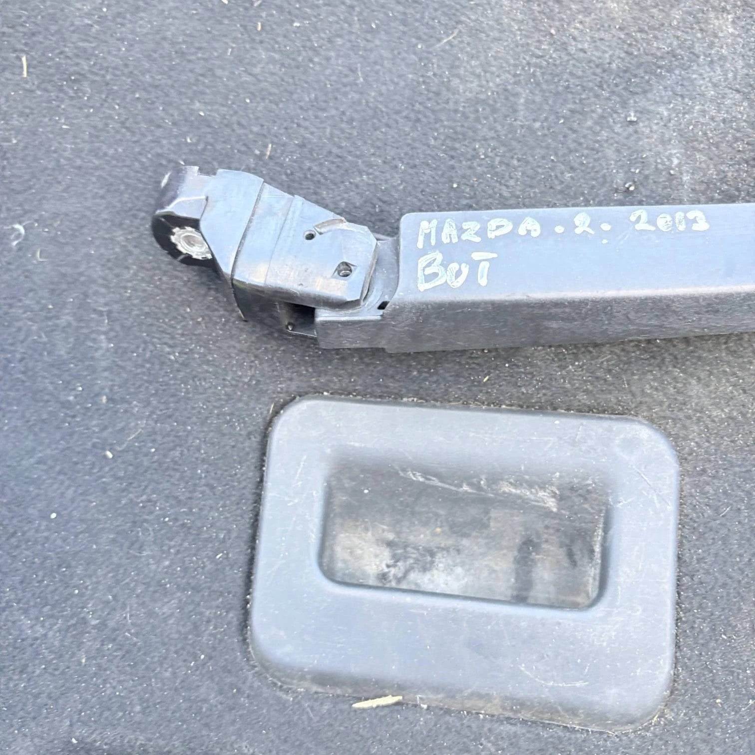 Mazda 2 DE Rear Wiper Arm + Blade Hatchback Tailgate 09/2007-09/2014