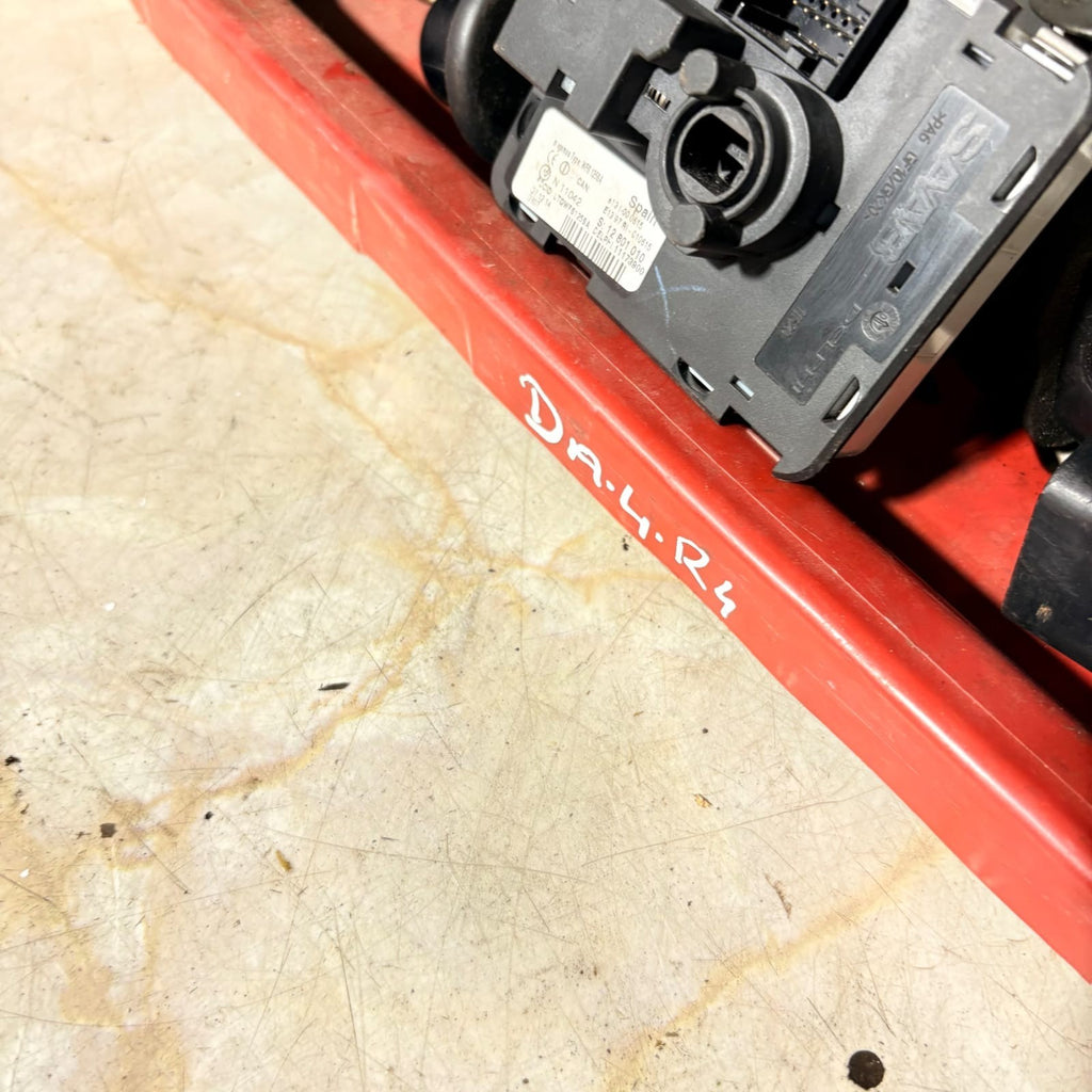 2001 TOYOTA AVENSIS NSF PASSENGER SIDE FRONT WINDOW CONTROL SWITCH BUTTON