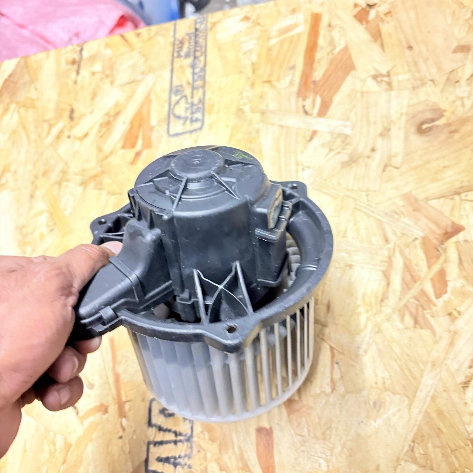 Kia Ceed Mk1 2006-2012/Hyundai i30 FD 2007-2012 Heater Blower Motor F00S33F023