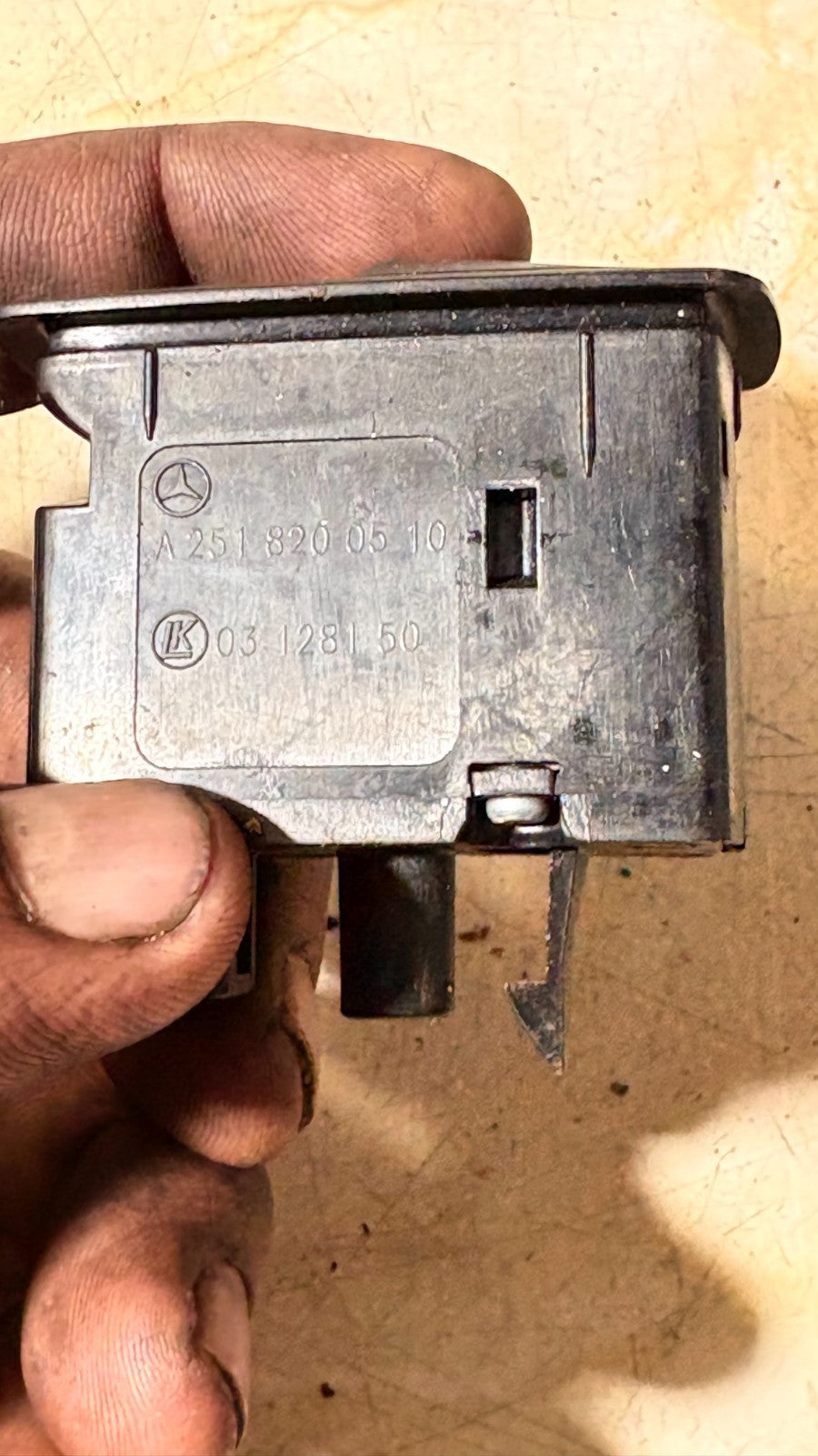 Mercedes A150 2005 Passenger Rear Left Power Window Switch Control A2518200510