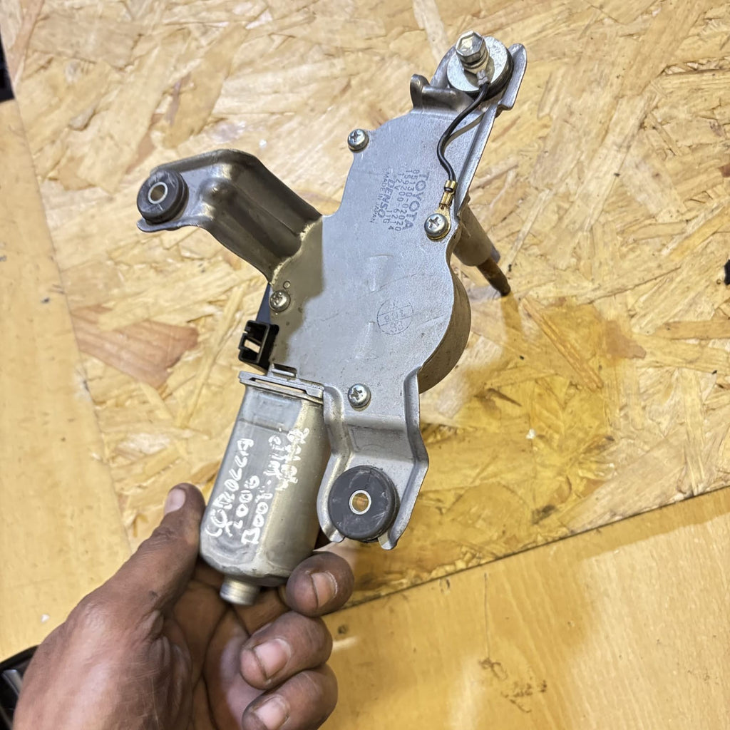 TOYOTA COROLLA 2006 E140 REAR WINDSCREEN WIPER MOTOR 85130-02020