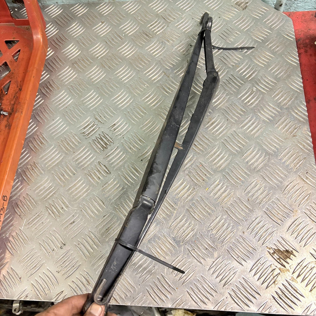 2005-2007 BMW 3 Series E46 318i Windscreen Wiper Arm Passenger Side Left