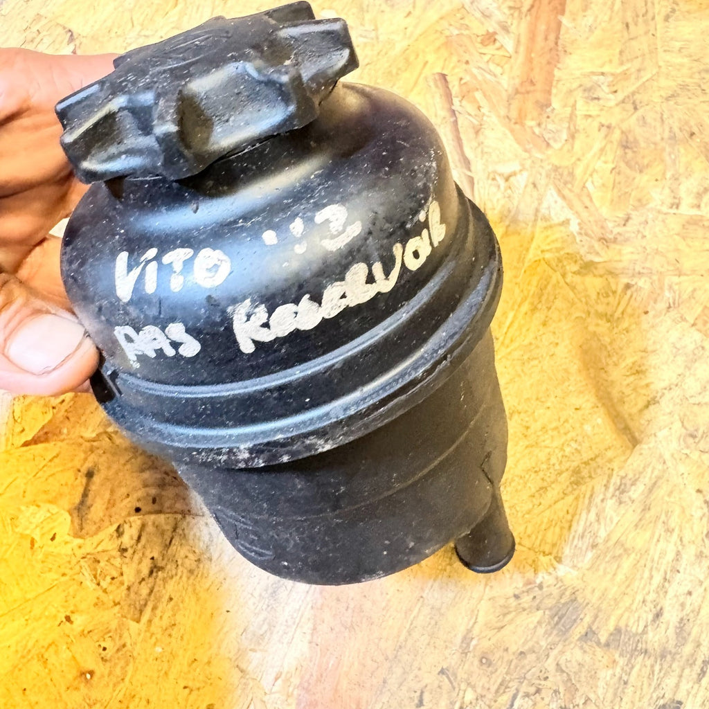 Mercedes Vito 113 CDI W639 2010-2014 Power Steering Fluid Reservoir Tank