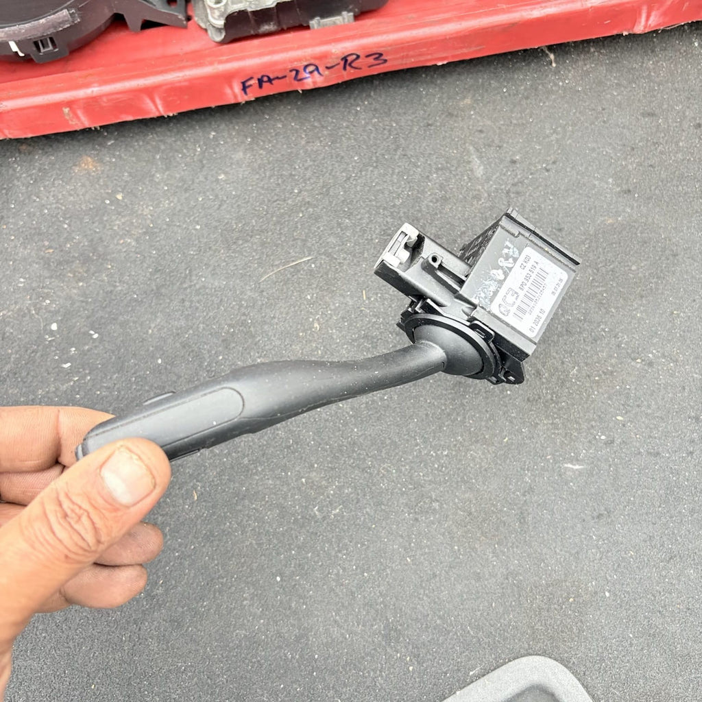 Audi A3 8P 2004-2008 Steering Column Wiper Stalk Switch 8P0953519A 8P0 953 519 A