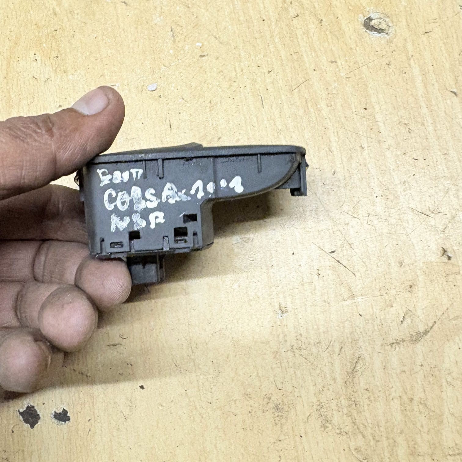 Vauxhall Corsa D E 2006-2019 Passenger Rear Left Window Switch NSR 13189333RW