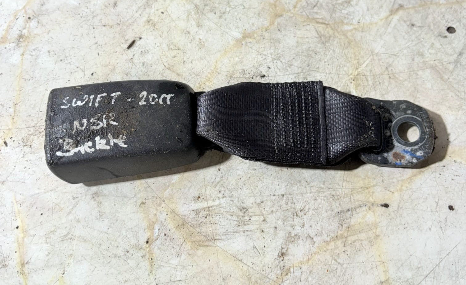 Seat belt holder (Seat belt Buckle) Passenger rear Alfa-Romeo 1 UK967134-23 2001