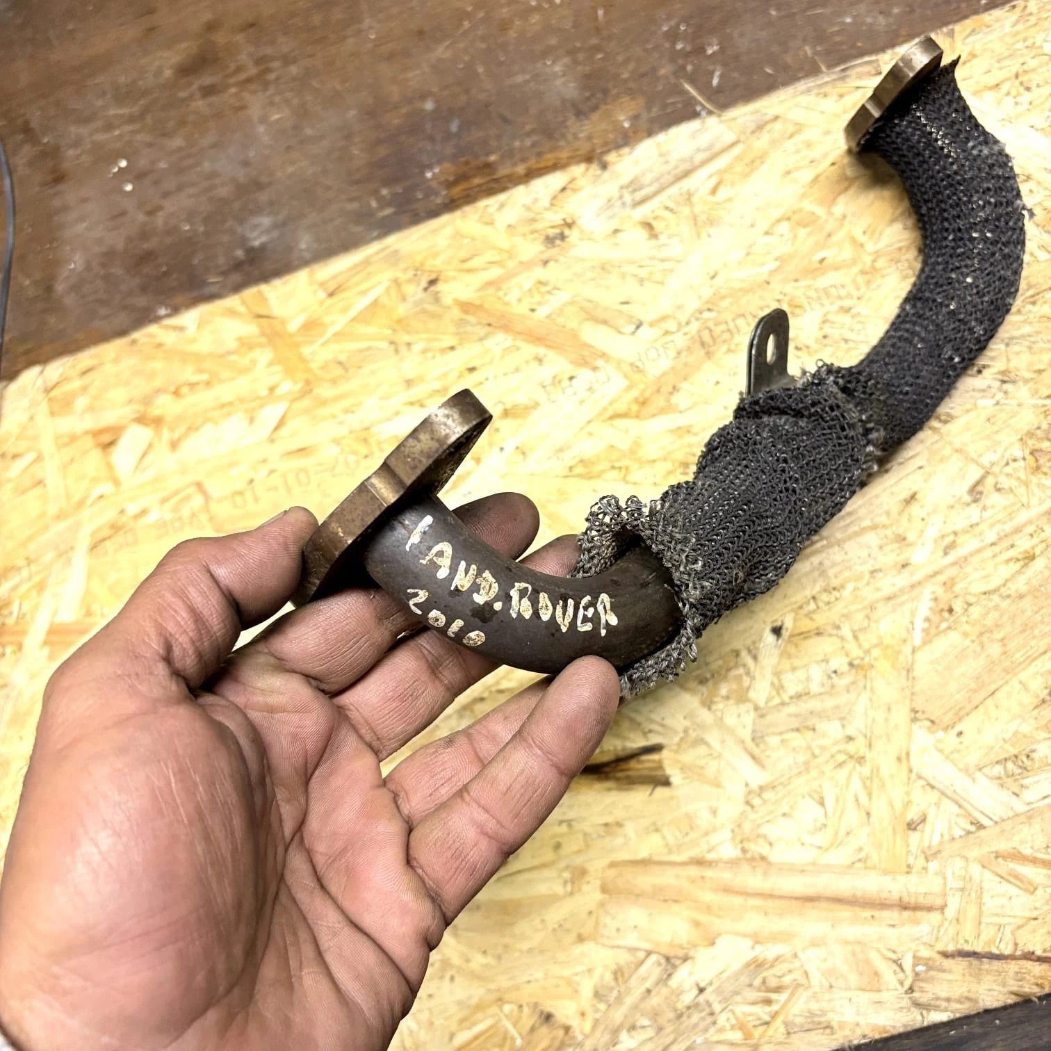 Range Rover Sport L320 08-13 3.6 TDV8 EGR Pipe Hose Right OS LR006966