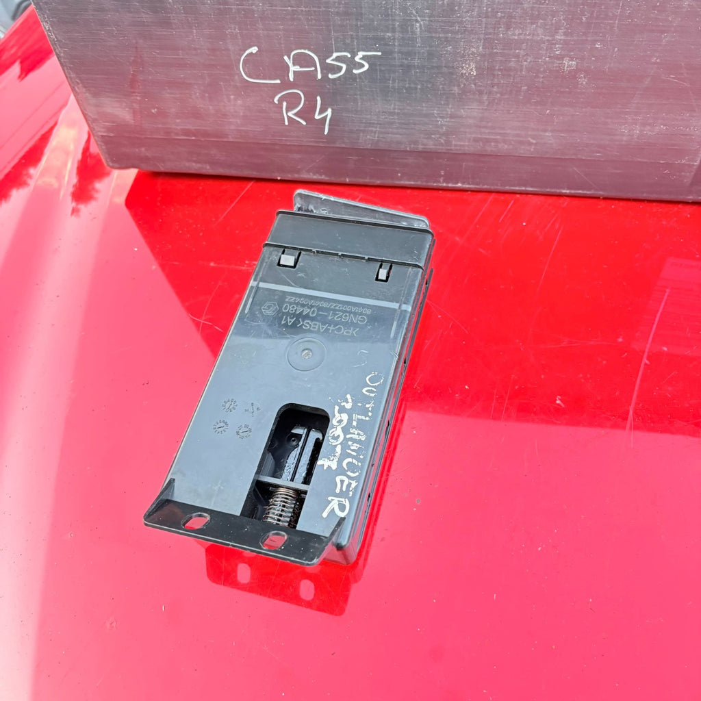 Mitsubishi Outlander 2006-2013 Dash Cup Holder Coin Tray GN621-04480 8041A001ZZ