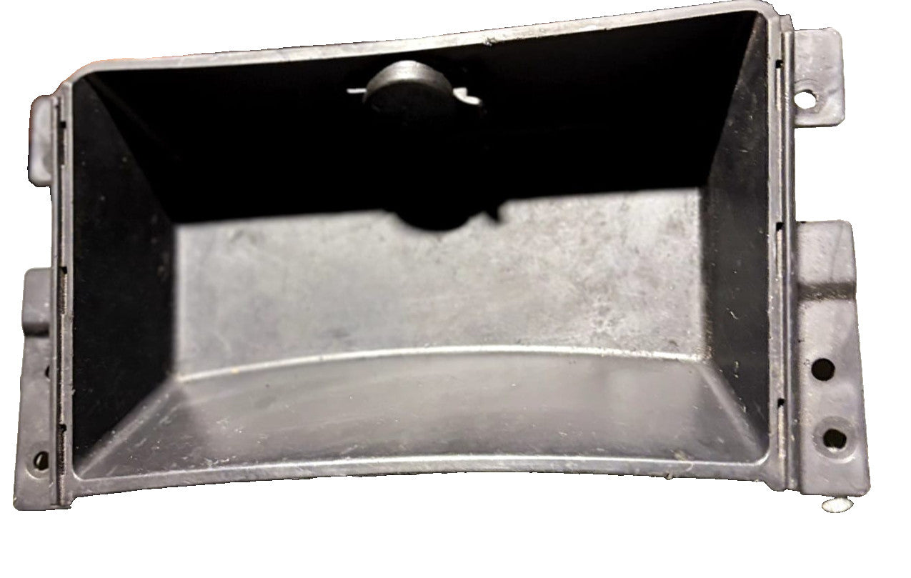 Kia Sorento MK1 2007-2009 Centre Console Cubby 12V Socket Cover 84684-3E700