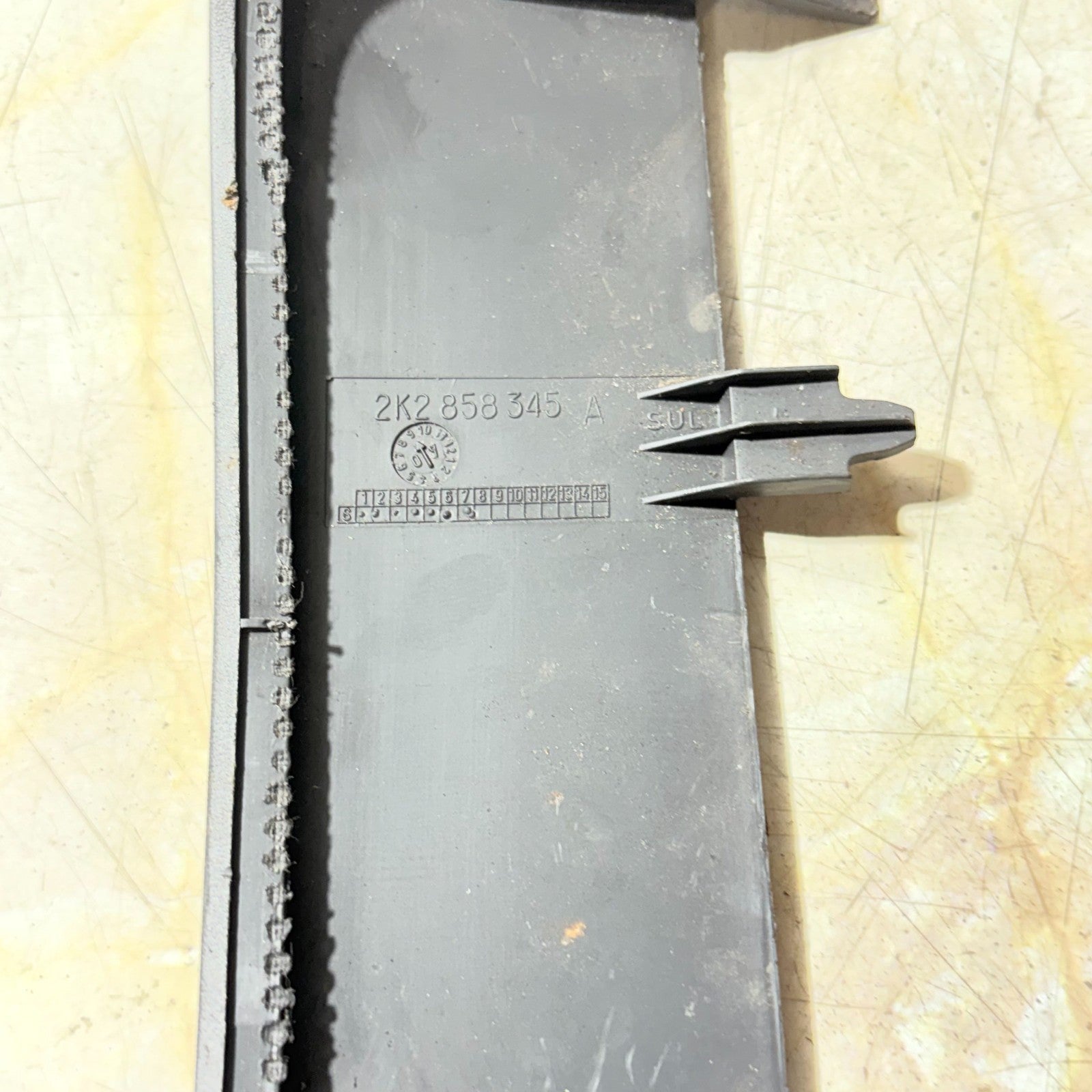 VW CADDY III Steering Mechanism Upper Trim 2K2858345A