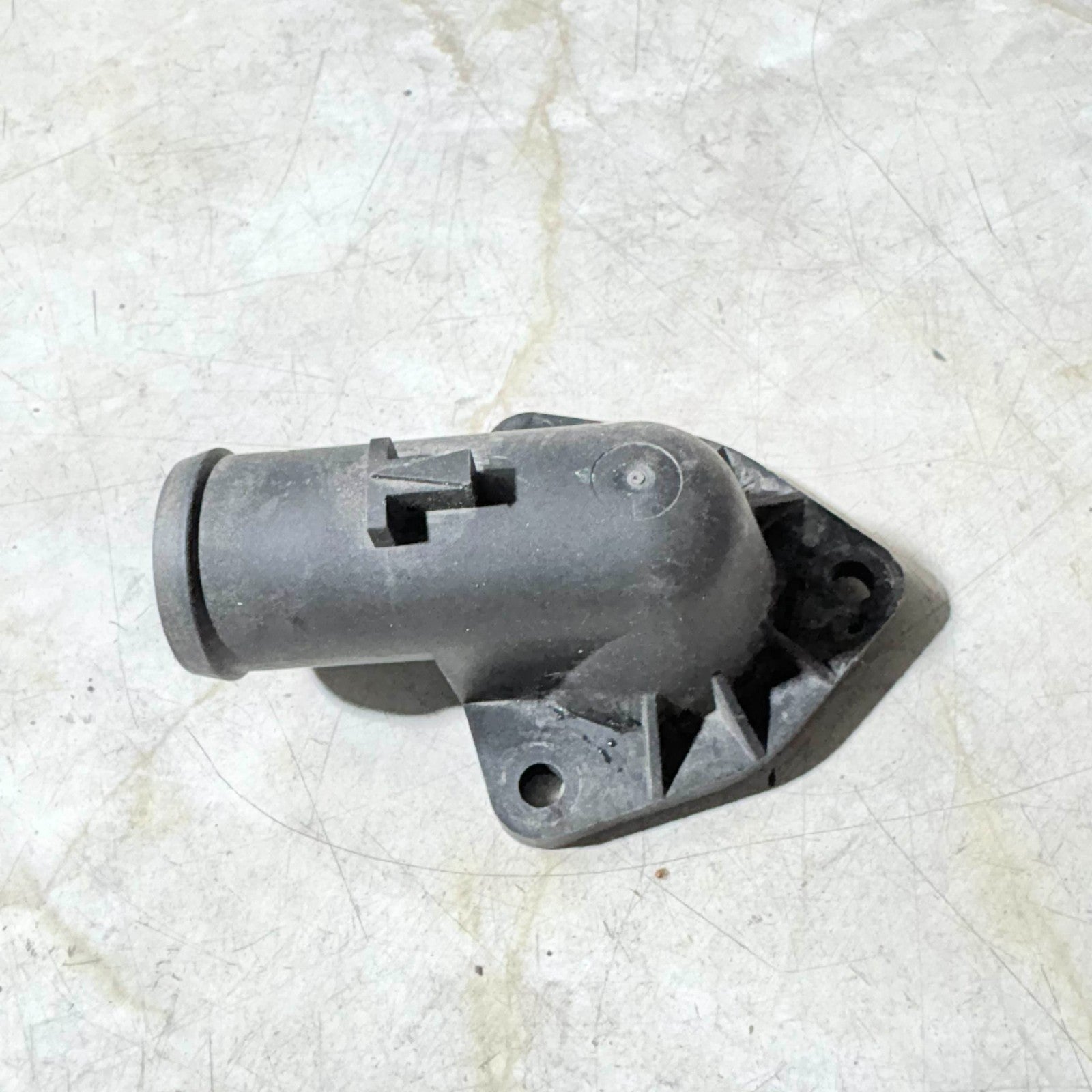 Ford Focus Mk3 Coolant Flange Thermostat Housing Cooling Water Outlet 2015-2018