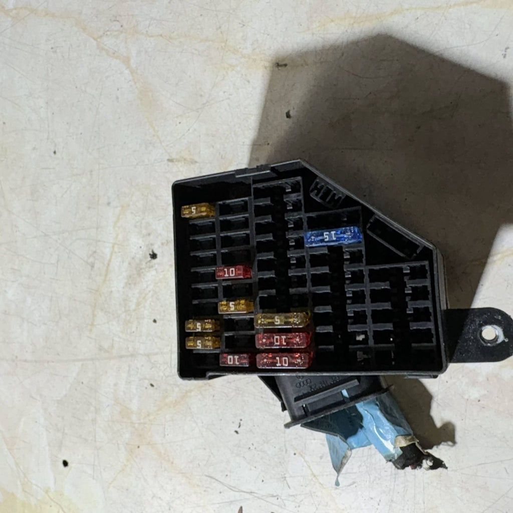 VW PASSAT B6 2005 1.9 DIESEL MANUAL FUSEBOX RELAY 3C2941823 NSF
