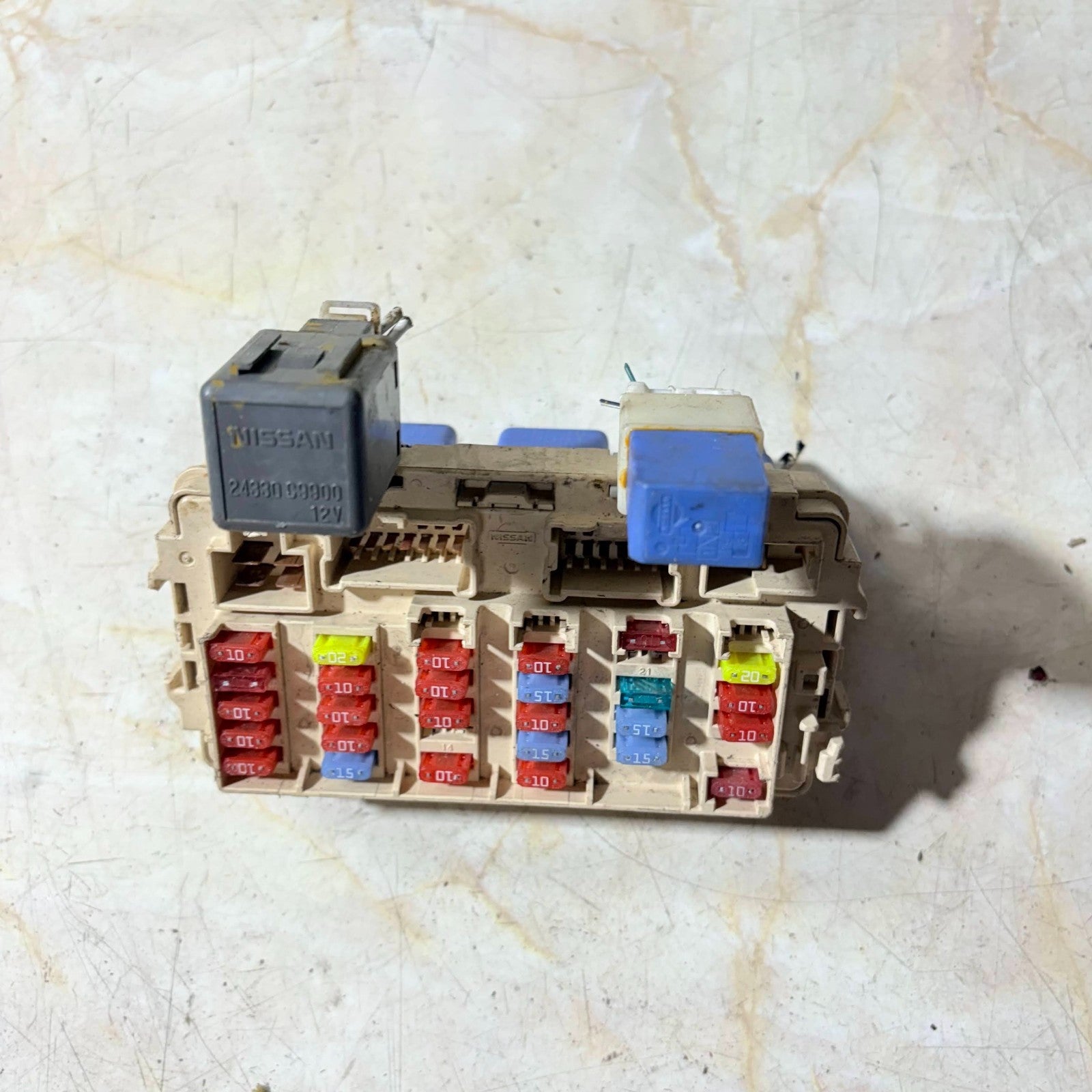 NISSAN X-TRAIL 2001-07 UNDER BONNET FUSE BOX BOARD