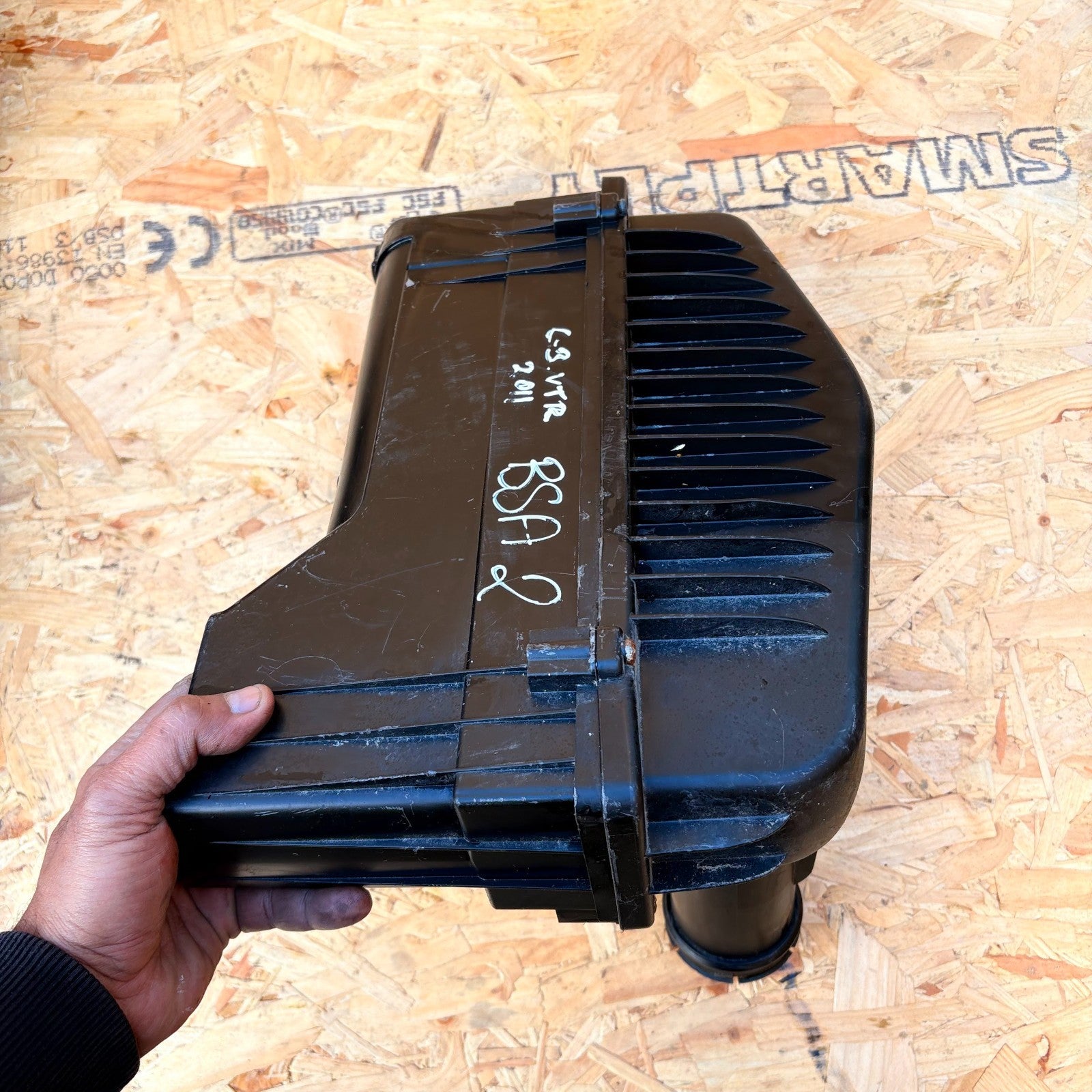 CITROEN C3 VTR AIR BOX FILTER HOUSING 2009-2013
