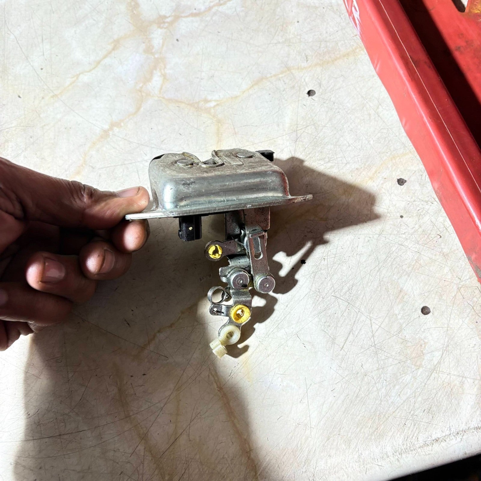 Chevrolet Aveo Hatchback Tailgate Boot Lock Latch Mechanism 9M29 RHD