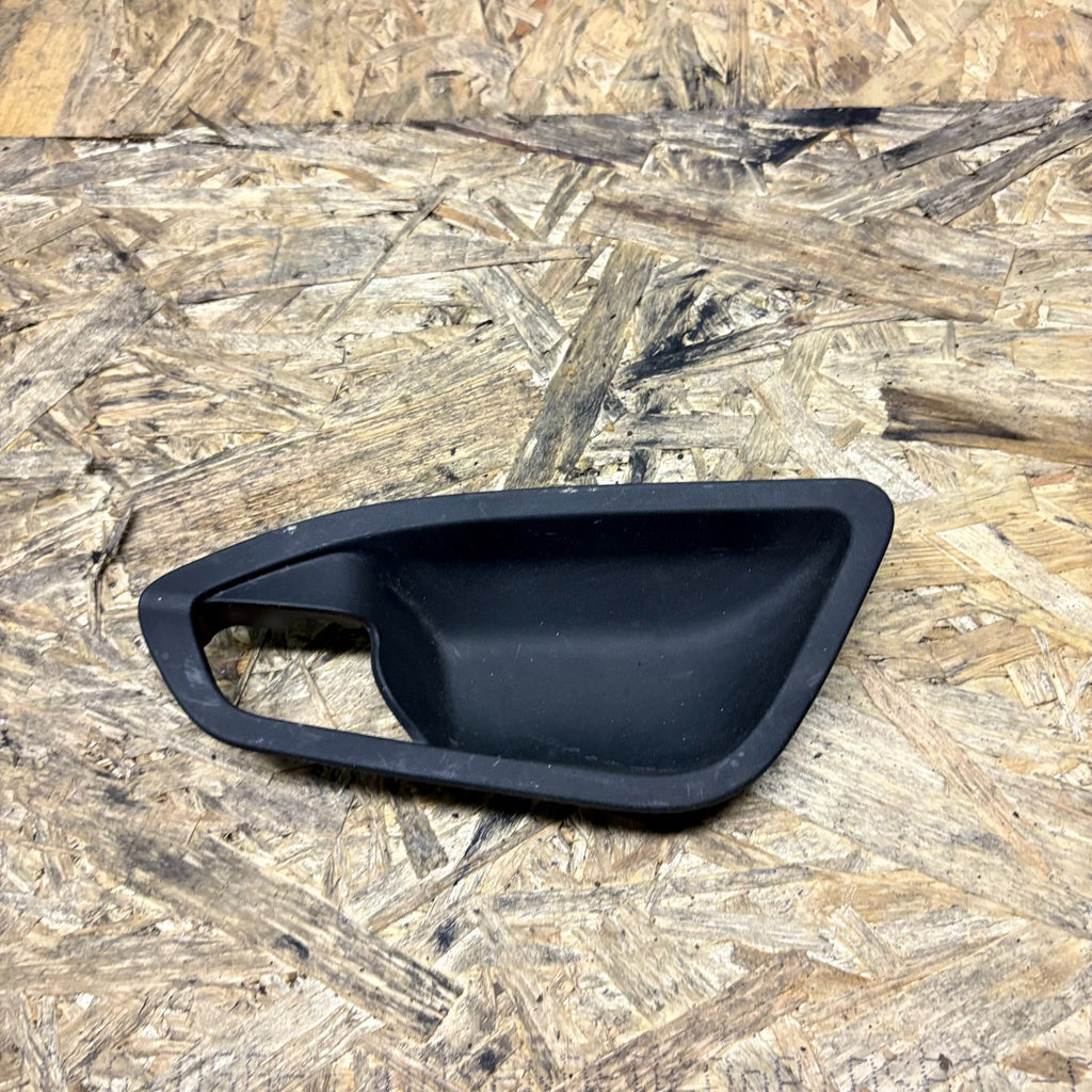 BMW 1 Series F20 F21 Front Left Interior Door Handle Surround Trim 14290410