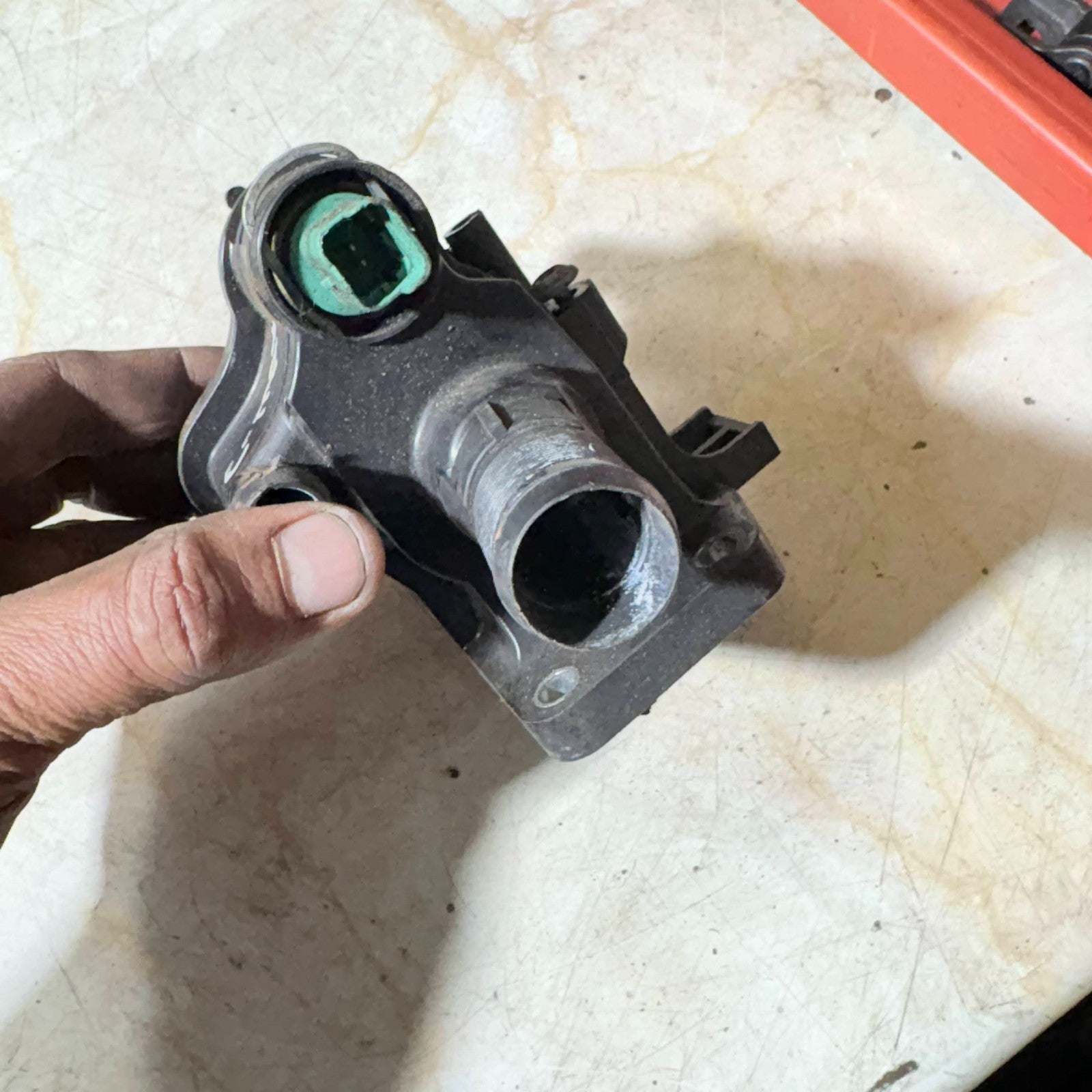 FORD FOCUS C-MAX 2005 THERMOSTAT HOUSING