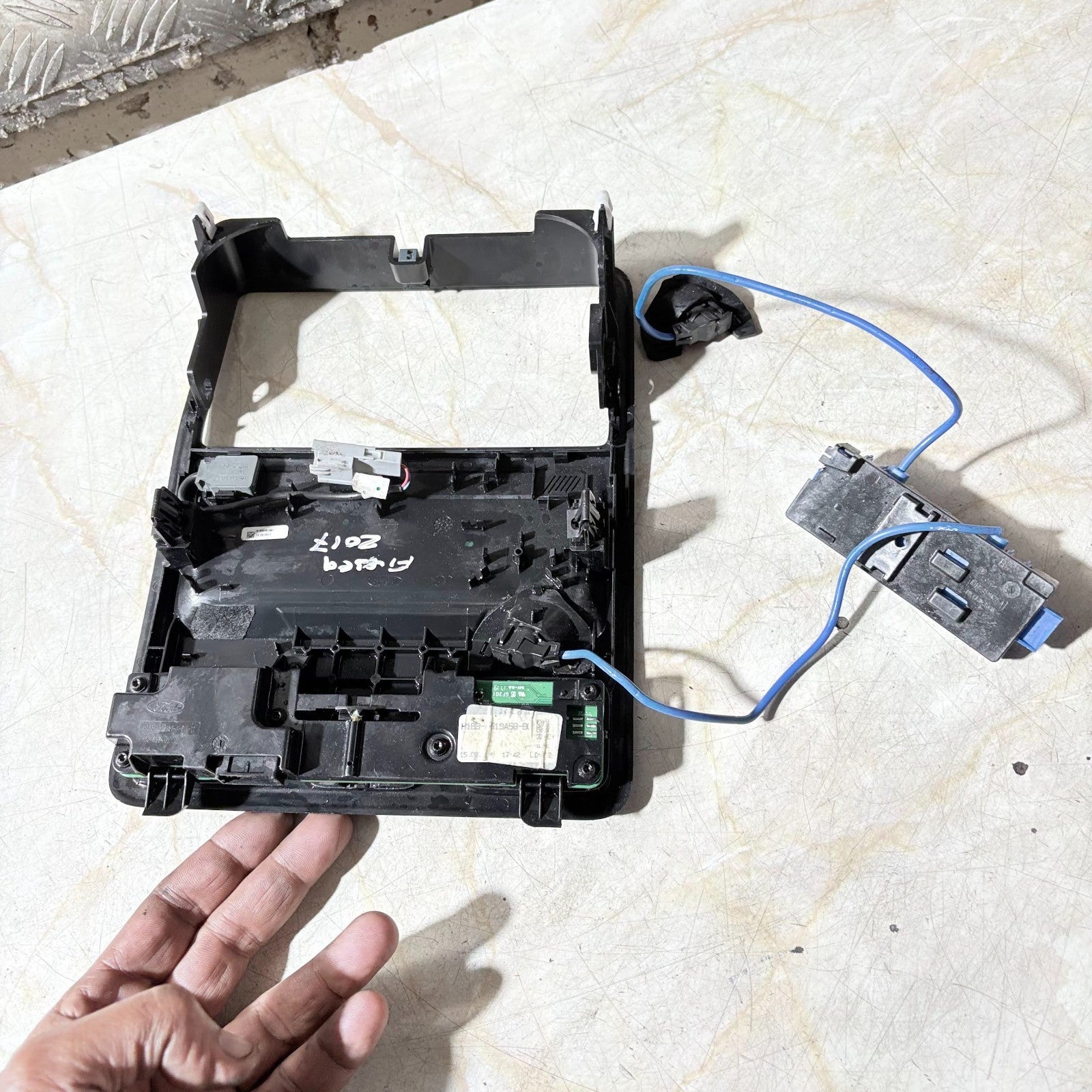 2017–2019 Ford Fiesta Interior Reading Light & Alarm Sensor DS7T‑15K609‑CB