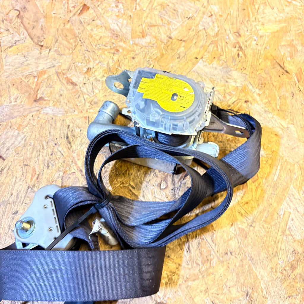 DAIHATSU SIRION MK2 (05-10) OSF SEATBELT-DRIVER RIGHT FRONT 7M3640-P