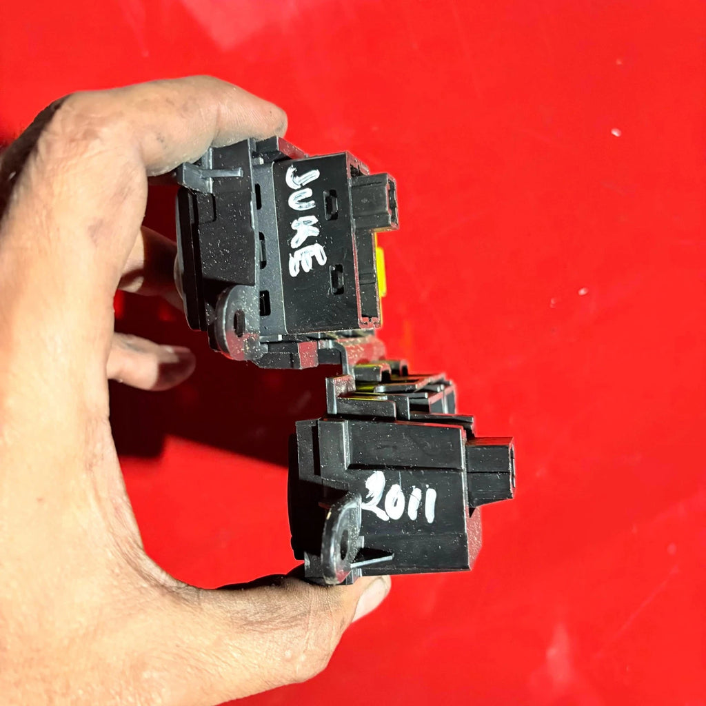 2011 Nissan Juke Mirror Headlight Traction Control Start Stop Switch Buttons