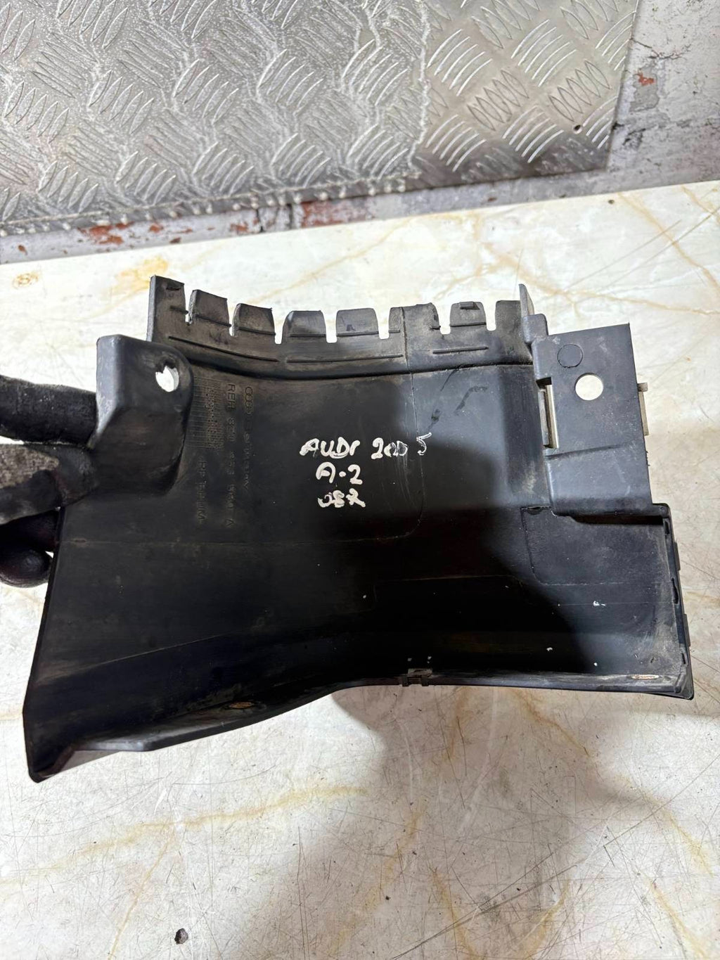 Audi A2 2005 Rear Right Sill Sill Trim End Cap 8Z0853580A