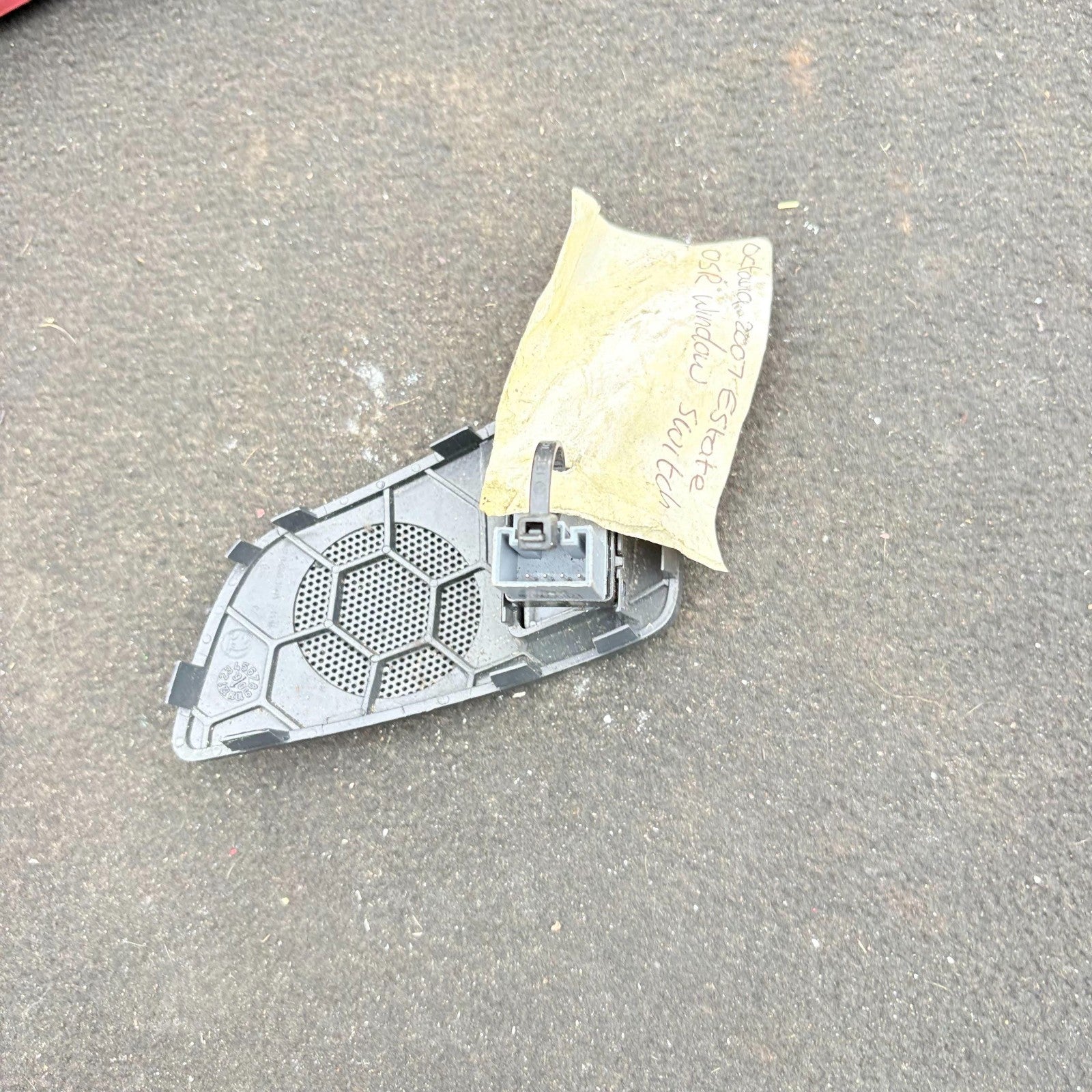 Skoda Octavia Right Offside Rear Electric Window Switch Mk2 2004-2013