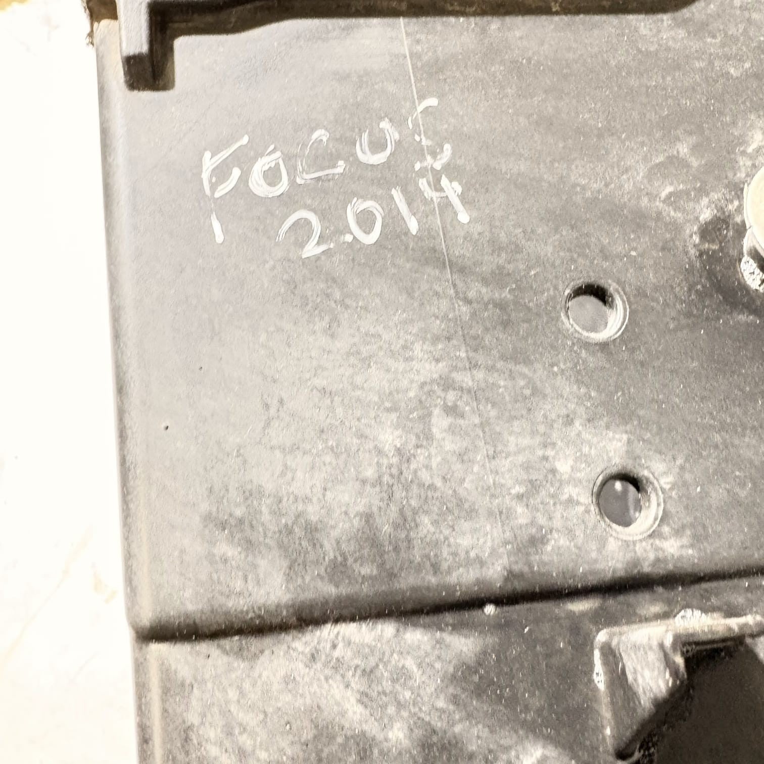FORD KUGA 2014 BATTERY TRAY (2.0l 16v TDCI DIESEL T7MA) AM51-10723-AD P1524