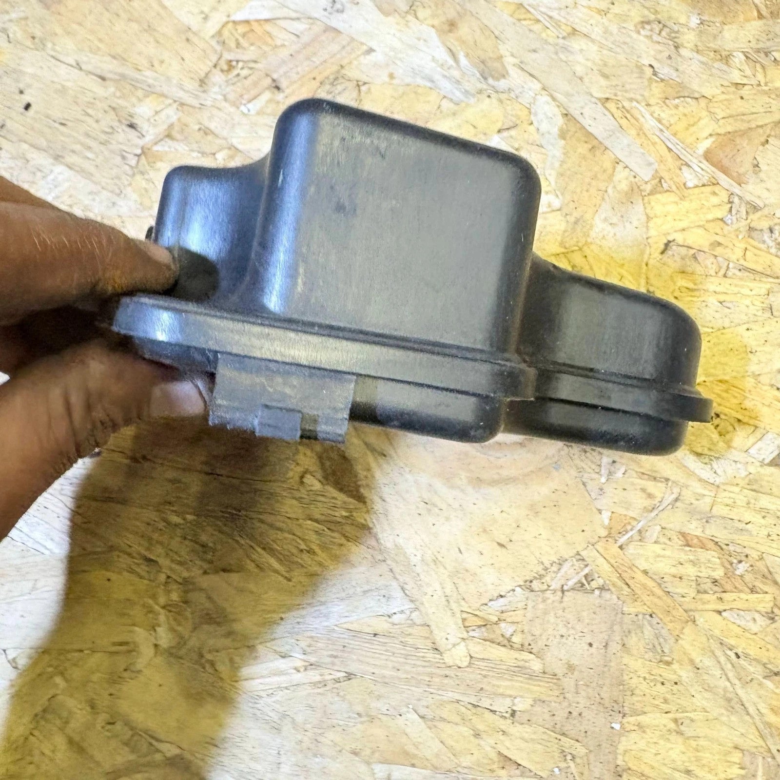 06A131541 Vacuum Reservoir Audi TT 8N 1999-2006 VW Golf Bora Beetle A3 1.8T